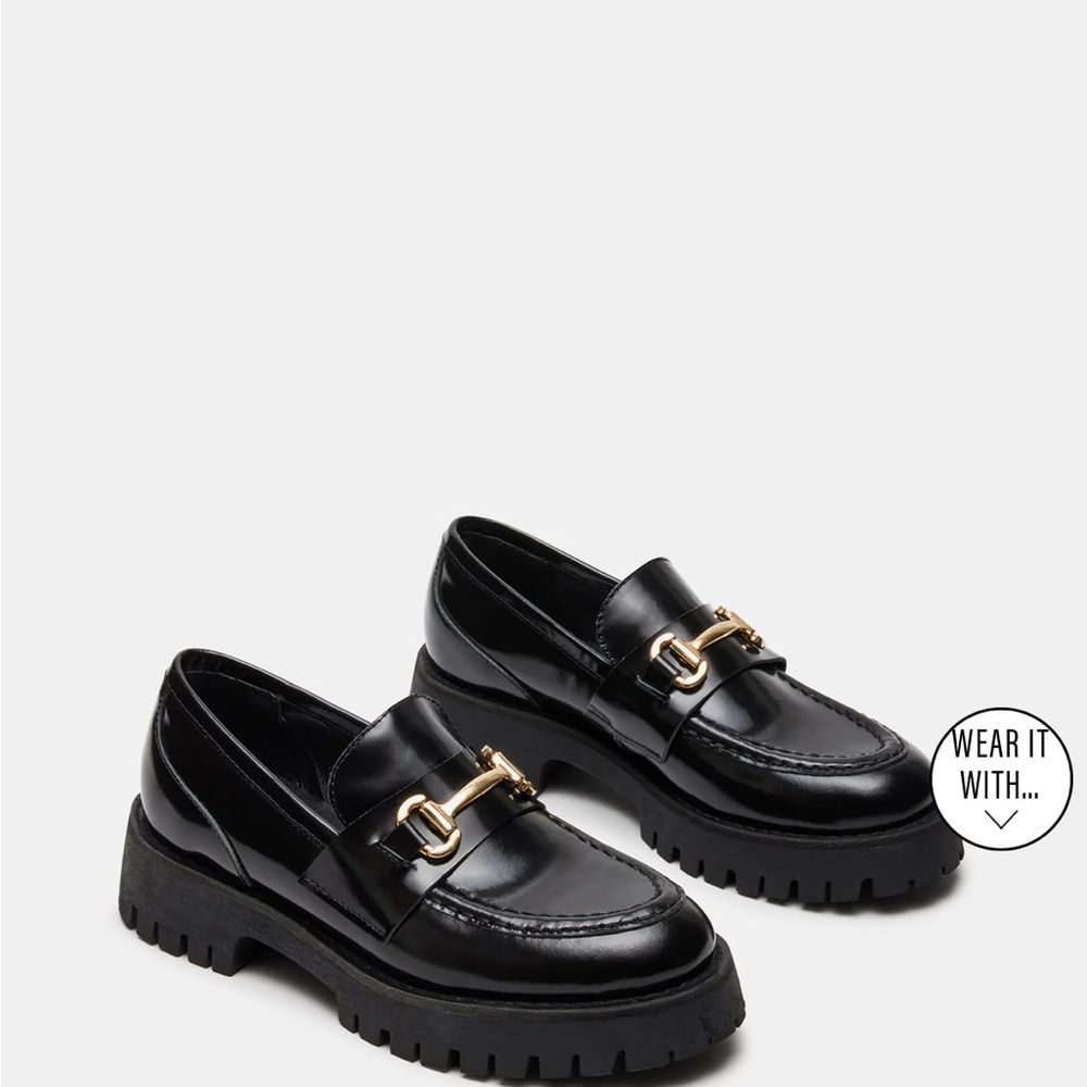 Steve Madden Lando black loafer (women’s)- never worn. Size 5.5